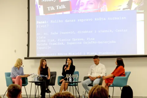 Osijek, 10. 07. 2026, IT park, Money Tik Talk- financijsko savjetovanje za mlade. Edita Misirić, Klara Stanković, Nata&scaron;a Trami&scaron;ak, Sa&scaron;a Ivanković i Vinka Ilak.snimio GOJKO MITIĆ