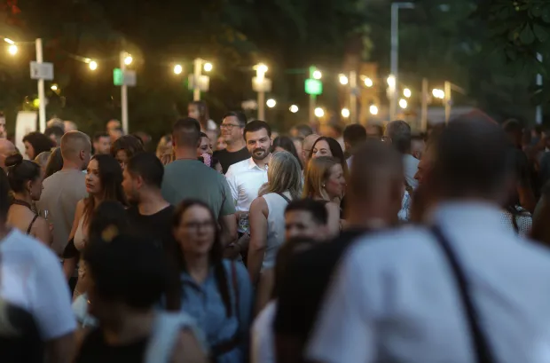 Osijek, 10. 07. 2026., Perivoj kralja Tomislava, wine & art, večer vina i umjetnosti, vino, umjetnost, glazbaSNIMIO BRUNO JOBST