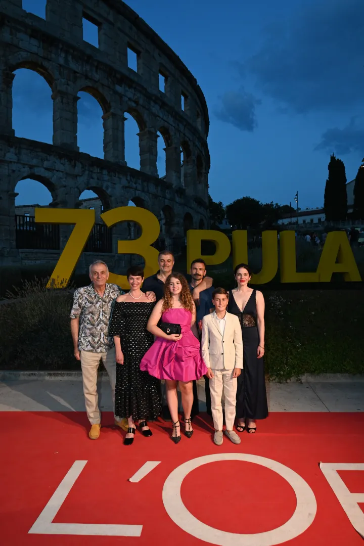 Svjetska premijera igranog filma "Male stvari" redatelja Zvonimira Jurića te producenata Ankice Jurić Tilić i Dragana Jurića održana je na 73. Pulskom filmskom festivalu.