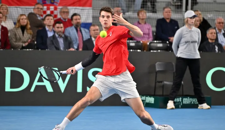 Vara?din, 6.2.2026.- Prvo dan Davis Cup susreta teniskih reprezentacija Hrvatske i Danske, susret Mateja Dodiga i Elmera Moellera. Na slici Matej Dodig. foto HINA/ Marko Jurinec/ uia