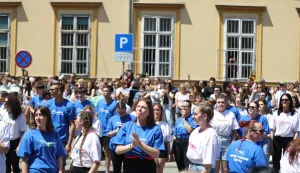 22.05.2026., Osijek - Jos jedna generacija Osjeckih maturanata je otplesala quadrillu u centru grada Photo: David Jerkovic/PIXSELL