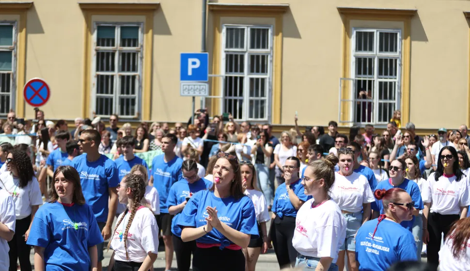 22.05.2026., Osijek - Jos jedna generacija Osjeckih maturanata je otplesala quadrillu u centru grada Photo: David Jerkovic/PIXSELL