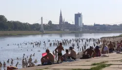 Osijek, 15. 07. 2026, Copacaban, Kopika, plaža na Dravi TZ OBŽ organizira grupno snimanje kupača za promotivnu kampanju... Copacabana, Kopika, Drava, kupačii, ljeto...snimio GOJKO MITIĆ