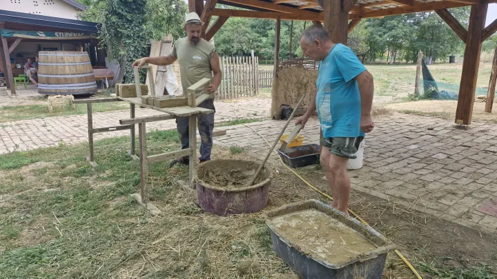 U Karancu održana 15. Akademija blata, tradicijski zanati i baranjska gastronomija ponovno u sredi&scaron;tu pozornosti