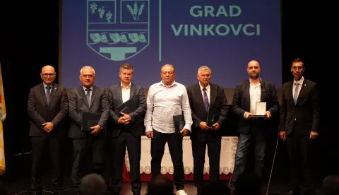 VINKOVCISvečanom sjednicom Gradskog vijeća Vinkovci su obilježili Dan grada i blagdan svog nebeskog za&scaron;titnika, svetog Ilije.srpanj 2026.