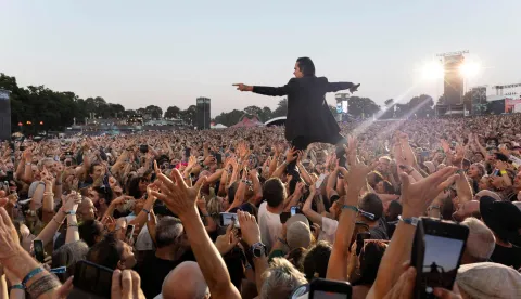TOPSHOT - Australian singer Nick Cave performs during the second day of the 34th edition of music festival "Les Vieilles Charrues" in Carhaix-Plouguer, western France on July 17, 2026. (Photo by Fred TANNEAU/AFP)