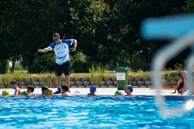 Osijek, 15. 7. 2026., &Scaron;kola plivanja, KopikaKopika; &scaron;kola plivanja; djeca; sport; plivanje; bazen; instruktor plivanja