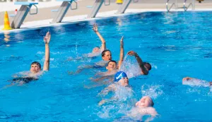 Osijek, 15. 7. 2026., &Scaron;kola plivanja, KopikaKopika; &scaron;kola plivanja; djeca; sport; plivanje; bazen; instruktor plivanja