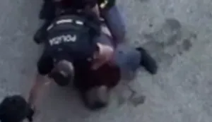 Gradonačelnik Bologne Lepore organizirao je za ponedjeljak navečer demonstracije na gradskom trgu Piazza Nettuno zbog smrti Abderrahima Fakira, 42-godi&scaron;njeg Marokanca koji je umro u nedjelju kada ga je policija sru&scaron;ila na tlo i poku&scaron;ala mu staviti lisice.