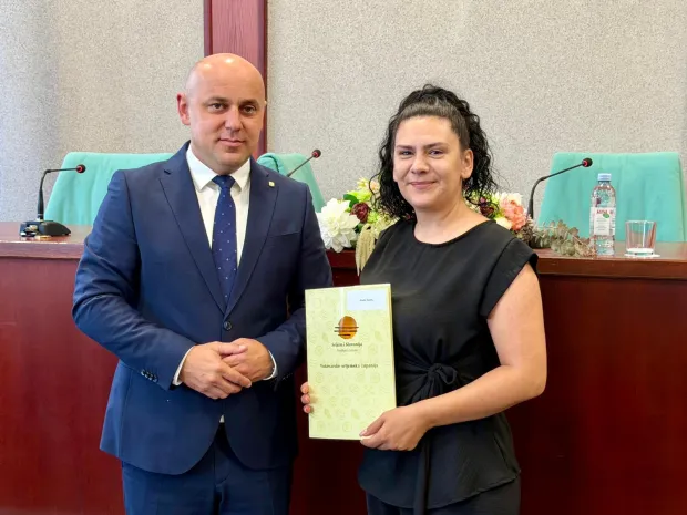 VINKOVCIU Vinkovcima su uručeni ugovori o sufinanciranju kupnje kuće ili stana mladim obiteljima u Vukovarsko-srijemskoj županiji, a pravo sufinanciranja ostvarila su 94 korisnika.srpanj 2026.