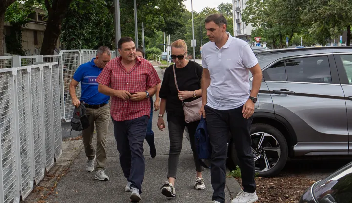 Zagreb, 23.07.2026.- Istražitelji USKOK-a dovode predsjednika HOO-a Damira &Scaron;egotu na pregled prostorija HOO-a u Odranskoj ulici.Na fotografiji Damir &Scaron;egota.foto HINA/ Luka &Scaron;ANGULIN/ l&scaron;