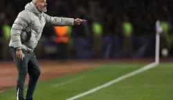 (FILES) Chelsea's Italian head coach Enzo Maresca gestures from the sideline during the UEFA Champions League league phase football match between Qarabag and Chelsea at the Tofiq Bahramov Republican Stadium in Baku on November 5, 2025. Manchester City on June 29, 2026 unveiled Italian Enzo Maresca as their new manager, taking over from Pep Guardiola. Maresca, 46, signed a three-year deal that will keep him at the Etihad Stadium until the summer of 2029. (Photo by Giorgi ARJEVANIDZE/AFP)