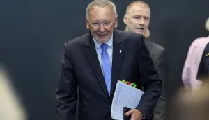 Zagreb, 30.06.2026 - Tematska sjednica Odbora za pravosuđe Hrvatskog sabora na temu: "Institucionalni odgovor na tragediju u Drni&scaron;u &ndash; potrebne promjene u funkciji za&scaron;tite građana od počinitelja najtežih kaznenih djela". Na slici ministar unutarnjih poslova Davor Božinović.foto HINA/ Damir SENČAR/ ds