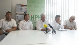 Zagreb, 27.07.2026 - Hrvatska poljoprivredna komora (HPK) na sjednici upravnog odbora raspravljano je o aktualnoj situaciji u hrvatskom poljoprivrednom sektoru, te problemima s kojima su suočeni poljoprivrednici, poput afričke svinjske kuge, stanju u sektoru ratarstva i cijeni p&scaron;enice, stanju u sektoru tova junadi itd. Nakon sjednice održana je konferencija za medije na kojoj su iznijeli zaključke. Na fotografiji Željko Mihelić.foto HINA/ Daniel KASAP/ dk