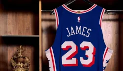 LeBron James će nositi broj 23 na dresu Philadelphia 76ersa, priopćila je ova momčad u ponedjeljak kada je službeno objavila potpisivanje ugovora s najboljim strijelcem NBA lige svih vremena.