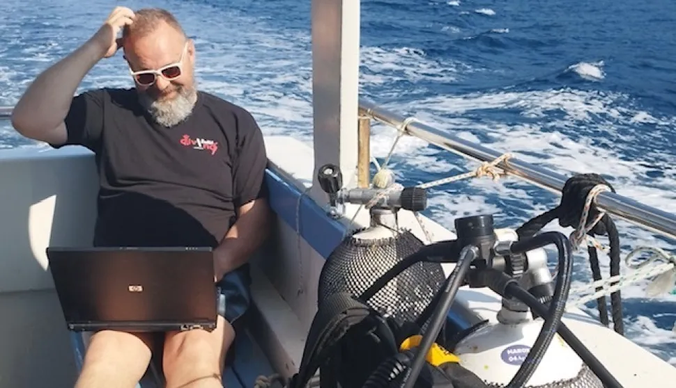 digitalni nomadiRad između dva zarona