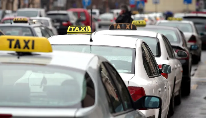 21.01.2014., Zagreb - Taxi stajaliste na Glavnom kolodvoru. "nPhoto: Davor Puklavec/PIXSELL