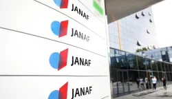 Zagreb, 17.09.2020. - Rano jutros policija je s nalogom za pretres upala u stan predsjednika uprave Janafa Dragana Kovačevića. Istodobno su policijske ekipe dole u prostorije Janafa. Na fotografiji ploče s natpisom Janaf u Miramarskoj.&nbsp; foto HINA/ Lana SLIVAR DOMINIĆ/ lsd