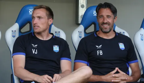 Osijek, 18. 07. 2026, Opus Arena, nogomet, prijateljska utakmica, Osijek - Honved. Vedran Jugović i Federico Bessone.snimio GOJKO MITIĆ