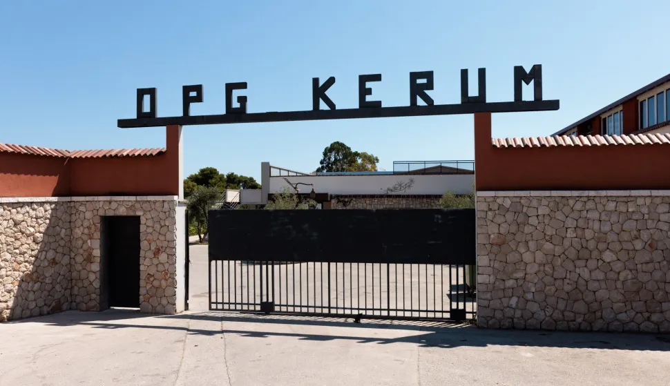 Ka&scaron;tel &Scaron;tafilić, 30.07.2026. - Konoba Pr&scaron;ut u vlasni&scaron;tvu Željka Keruma oko koje se provode istražne radnje USKOK-a.foto HINA/ Miroslav Lelas/ lm
