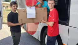 VUKOVARHumanitarna udruga Duga Vukovar, koja preko socijalne samoposluge svakodnevno pomaže građanima u potrebi, osobama starije životne dobi i obiteljima slabijeg imovnog statusa, kao i ostale slične udruge, za ljetnih mjeseci bilježi smanjenje donacija iako su potrebe korisnika iste.Predsjednica Udruge Tamara Mikulić srpanj 2026.
