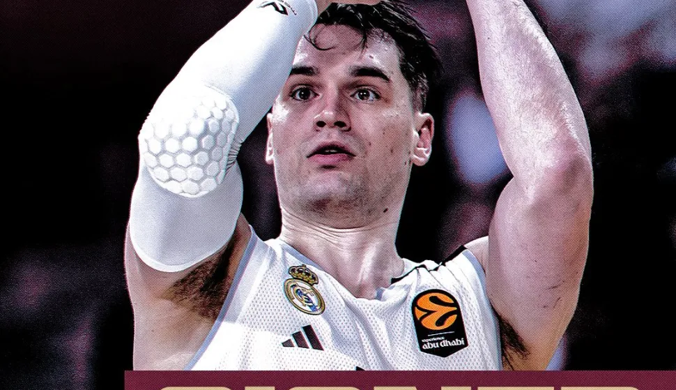 Hrvatski ko&scaron;arka&scaron;ki reprezentativac Mario Hezonja novi je igrač Cleveland Cavaliersa, objavio je u petak NBA klub, čime se 31-godi&scaron;nji krilni igrač nakon &scaron;est godina vraća u najjaču ko&scaron;arka&scaron;ku ligu svijeta.