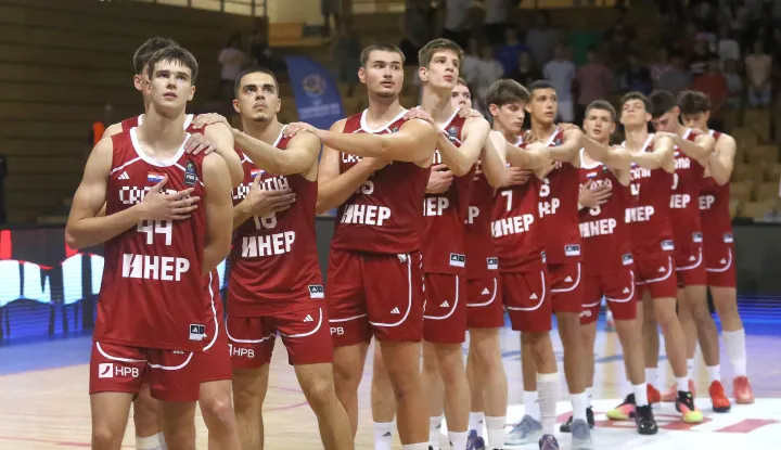 Rijeka,29.07.2026.- U dvorani Centra Zamet u ?etvrtom kolu FIBA U18 B divizije sastali su se ko?arka?i Hrvtske i Crne Gore. Na fotografiji ko?arka?ka reprezentacija Hrvatske.