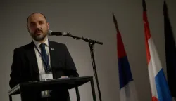 Zagreb, 01.03.2025. - Boris Milo&scaron;ević izabran je za novog predsjednika Srpskog narodnog vijeća (SNV) odlučeno je u subotu na Skup&scaron;tini, gdje je Milo&scaron;ević naglasio važnost borbe za manjinska prava i jednakost Srba u Hrvatskoj te zahvalio dosada&scaron;njem predsjedniku Miloradu Pupovcu na 28-godi&scaron;njem angažmanu. Na fotografiji skup&scaron;tina SNV-a, Boris Milo&scaron;ević. foto HINA/ SNV/ Sandro Lendler/ ml