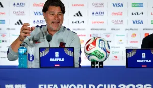SEATTLE, WASHINGTON - JULY 05: Mauricio Pochettino, Head Coach of the United States, attends a press conference ahead of the FIFA World Cup 2026 Round of 16 Match at Seattle Stadium on July 05, 2026 in Seattle, Washington. Jamie Squire/Getty Images/AFP (Photo by JAMIE SQUIRE/GETTY IMAGES NORTH AMERICA/Getty Images via AFP)
