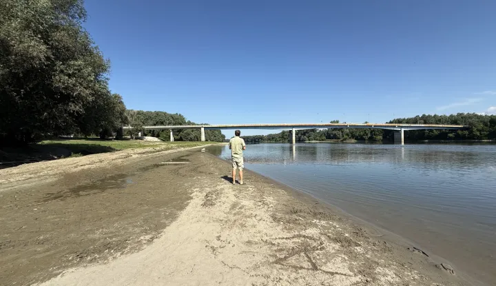 Osijek, 13. 07. 2026., Drava, rijeka Drava, nizak vodostaj, vodostajSNIMIO BRUNO JOBST