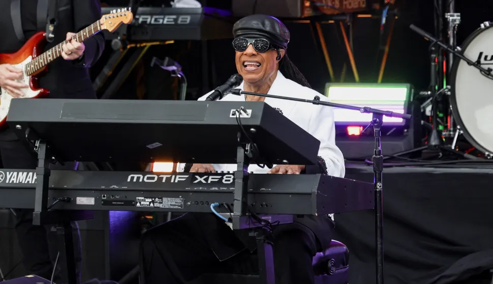 Stevie Wonder performs during a dedication ceremony for the opening of the Obama Presidential Center in Chicago, Illinois, U.S., June 18, 2026. REUTERS/Brendan McDermid Photo: BRENDAN MCDERMID/REUTERS