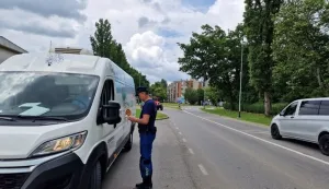 policija, prometna policija, nadzor prometa, kombi, kolovoz 2026