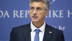 Zagreb, 01.07.2026. - Izjava Andreja Plenkovića nakon sastanka parlamentarne većine.Na slici predsjednik Vlade Andrej Plenković.foto HINA/ Sa&scaron;a KOLJAN/ sk