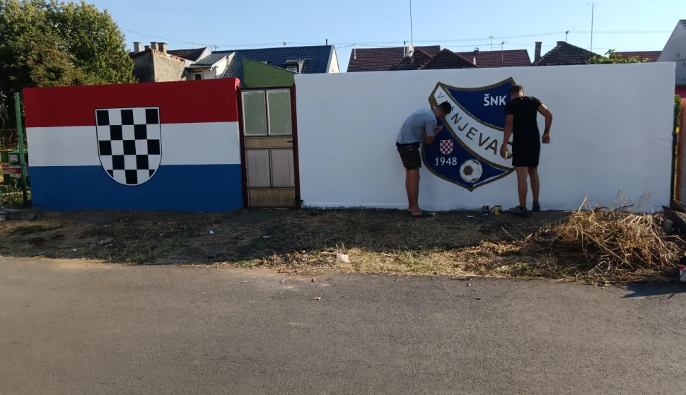 Tražili dozvolu, kupili boju i sami uređuju naselje