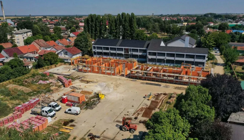 VINKOVCIU Vinkovcima je u punom zamahu nadogradnja O&Scaron; Vladimira NazoraKOLOVOZ 2026.