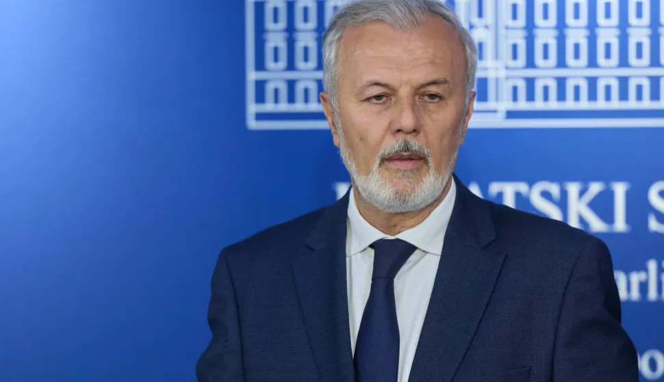 Zagreb, 03.07.2026. - Saborski zastupnik Mislav Herman je komentirao slučaj Medikol nakon glasanja u SaboruNa fotografiji Ante Sanader.foto HINA/ Edvard &Scaron;U&Scaron;AK/ es