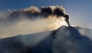 A drone view shows volcanic fumes rising during an eruption at Mount Etna in Sicily, Italy, August 11, 2026. Giuseppe Di Stefano/Etna Walk/via REUTERS ATTENTION EDITORS - THIS IMAGE WAS PROVIDED BY A THIRD PARTY. Photo: Giuseppe Di Stefano/Etna Walk/REUTERS