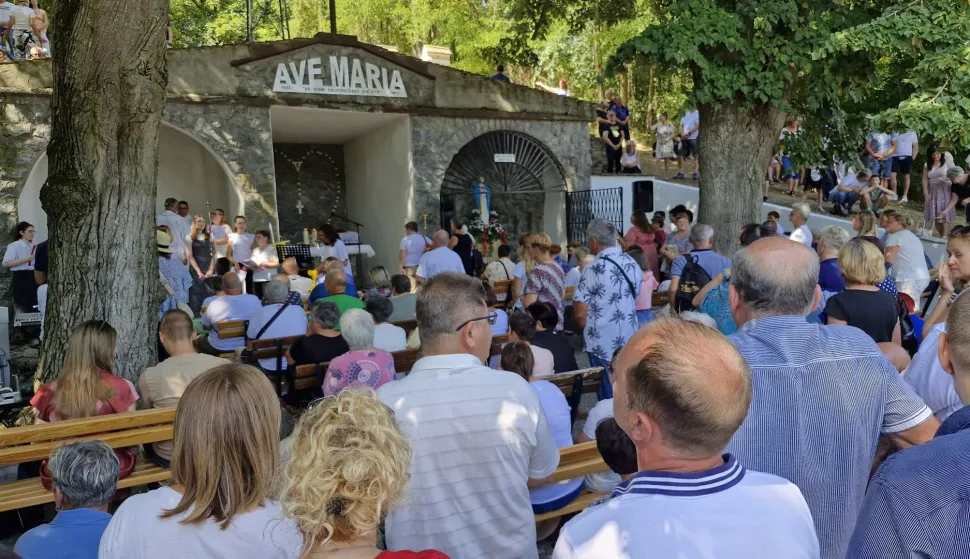 Sveti&scaron;te Marije Lurdske - Popovac