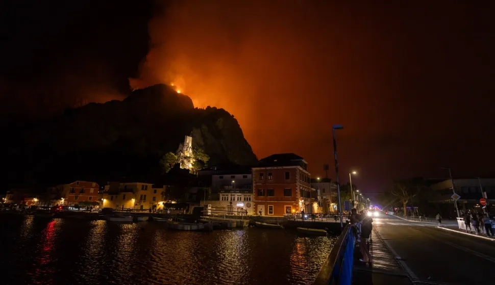 Požar, Omi&scaron;, kolovoz 2026