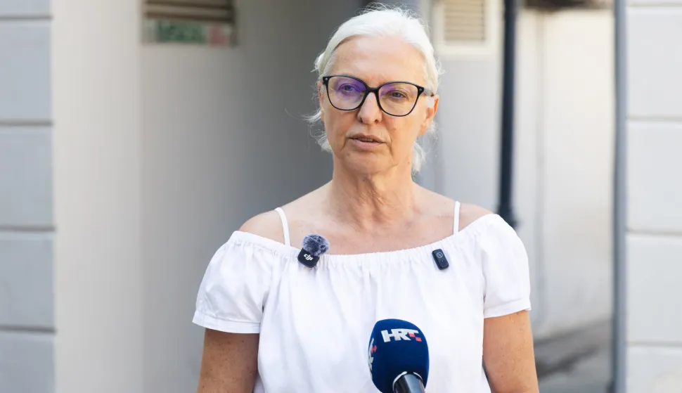 Pula, 10.8.2026. - Du&scaron;ica Radojčić održala je konferenciju za medije o otpadu u Gospiću. Na fotografiji Du&scaron;ica Radojčić. foto HINA/ Ante GUDELJ