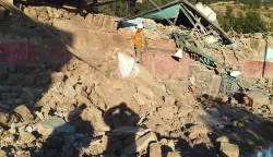 This handout picture released by Peru's Defence Ministry shows collapsed houses on the outskirts of Huancayo, about 300 km east of Lima, on July 19, 2026, following a 5.1 magnitude quake. A 5.1 magnitude earthquake in the Andes region of Peru late on July 18, 2026, killed five people and injured 21, officials said on July 19. Because the epicentre was at a shallow depth and many houses in that area are made of adobe or a wood, cane and mud blend called "quincha," some towns suffered significant damage, said General Luis Vasquez, the director of the National Civil Defence Institute. (Photo by Handout/Peruvian Ministry of Defense/AFP)/RESTRICTED TO EDITORIAL USE - MANDATORY CREDIT "AFP PHOTO/PERU'S DEFENCE MINISTRY" - NO MARKETING NO ADVERTISING CAMPAIGNS - DISTRIBUTED AS A SERVICE TO CLIENTS