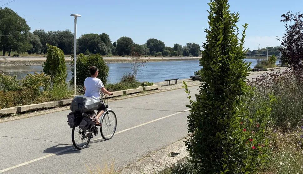 Osijek, 30. 07. 2026., krajobrazna arhitektura, hortikultura, parkovi, promenada, biljke, cvijeće, ljeto, UNIKOMSNIMIO BRUNO JOBST