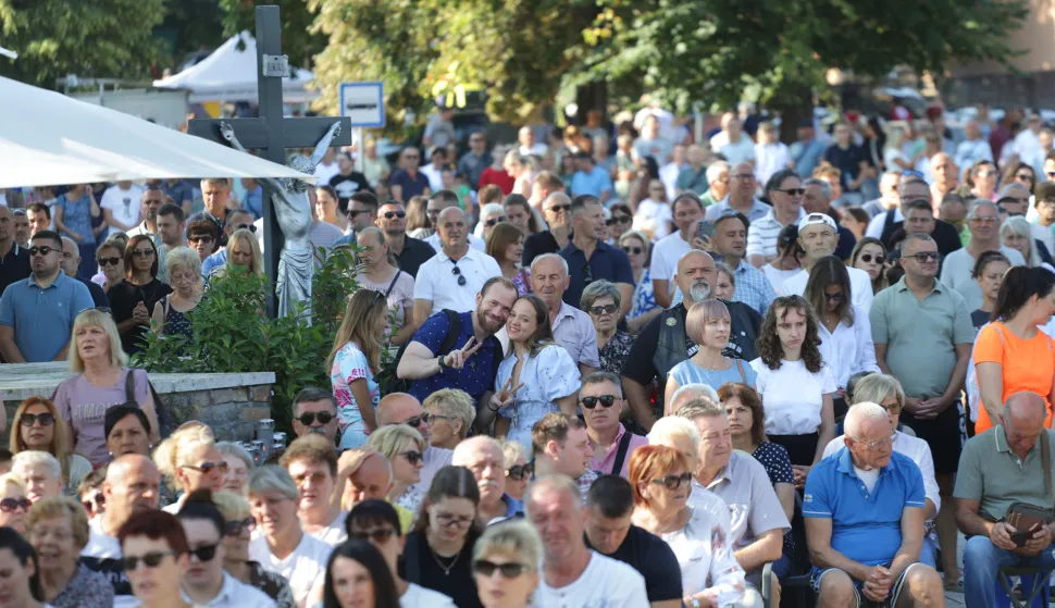 Aljma&scaron;, 15. 08. 2026., Aljma&scaron;, Velika Gospa, sveti&scaron;te, hodoča&scaron;ćeSNIMIO BRUNO JOBST