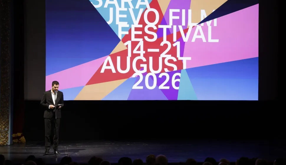 Sarajevo, 14.8.2026.- Projekcijom filma "O?evina" u re?iji Pavela Pawlikowskog u petak je otvoren 32. Sarajevo Film Festival (SFF), najve?a regionalna filmska smotra na kojoj ?e u narednih sedam dana biti prikazano vi?e od 250 filmskih ostvarenja iz 70 zemalja. foto HINA/ FENA/ Almir Razi?/ ua