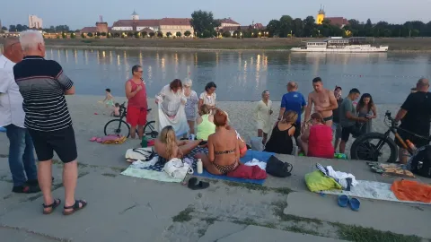 Zbog velike vrućine u klubu, planinari se sastaju na Dravi