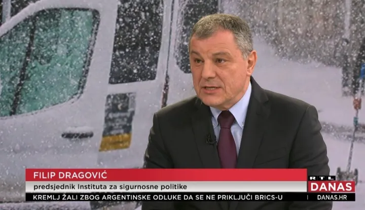 MAGAZIN FILIP DRAGOVICStručnjak otkrio &scaron;okantne detalje o krijumčarima migranata: 'Lani je iz mađarskih zatvora pu&scaron;teno 1400 krijumčara' - KAportal.hr