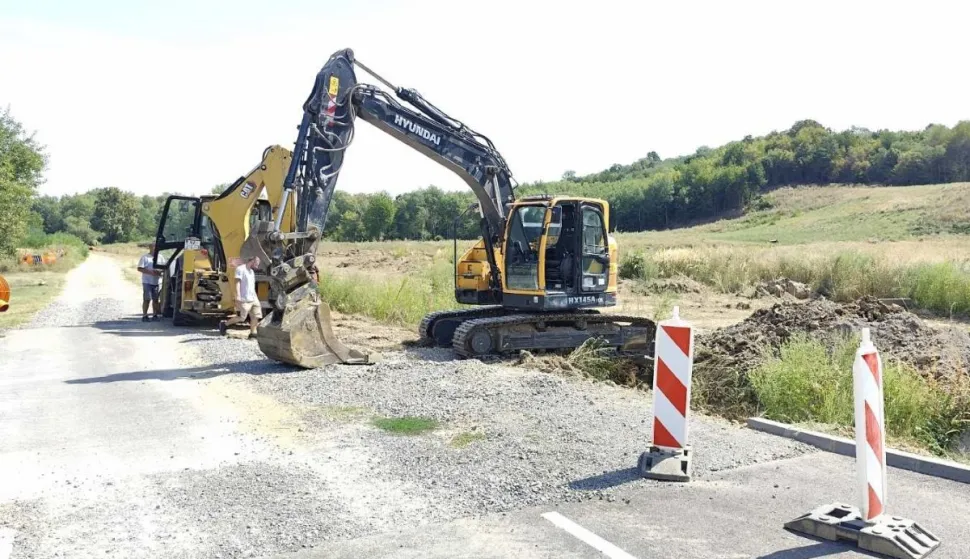 DONJA MOTIČINANakon dugogodi&scaron;njeg rada na realizaciji Poduzetničke zone, načelnik općine Željko Kovačević potpisao je ugovore s investitorima za gotovo sve čestice u zonikolovoz 2026.