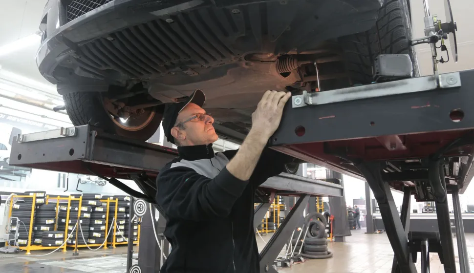OBRTNIK, AUTOSERVIS, AUTOSERVISER