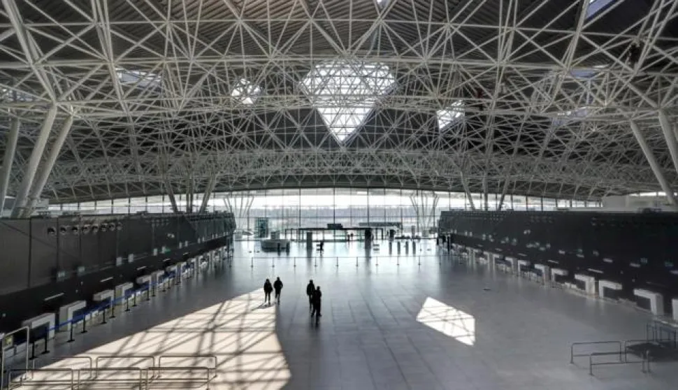 Zagreb, 16.03.2017 - Novi putnički terminal Zračne luke Zagreb Franjo Tuđman praktički je spreman za promet putnika i robe, nakon to su zavrena gotovo sva sigurnosna i druga testiranja te se otvaranje najavljuje za 21. oujka, a prvi let za 28. oujka. Novi terminal zračne luke svečano se otvara u utorak 21. oujka u večernjim satima, a 28. oujka točno u ponoć sve operacije i svi procesi prelaze sa starog na novi putnički terminal. Ujedno na taj dan, u 5,50 sati krenut će prvi zrakoplov Croatia Airlinesa po redovnom redu letenja iz Zagreba za Dubrovnik.foto HINA/ Damir SENČAR /ds