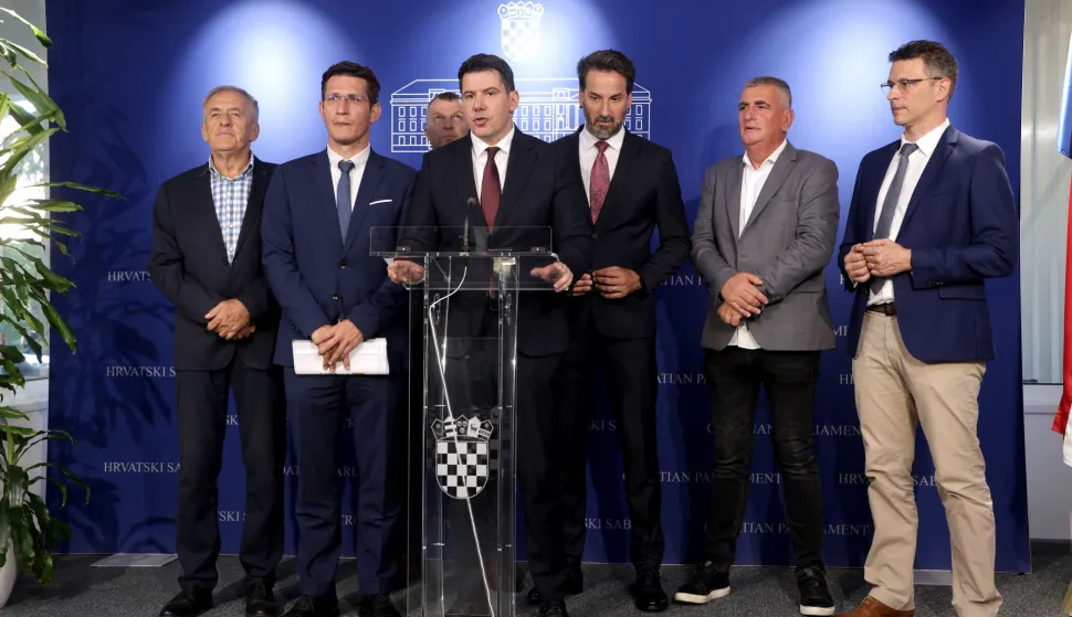 20.08.2026., Zagreb - Klub zastupnika Mosta u Hrvatskom Saboru je odrzao konferenciju za medije o politickim aktualnostima. Photo: Marko Seper/PIXSELL